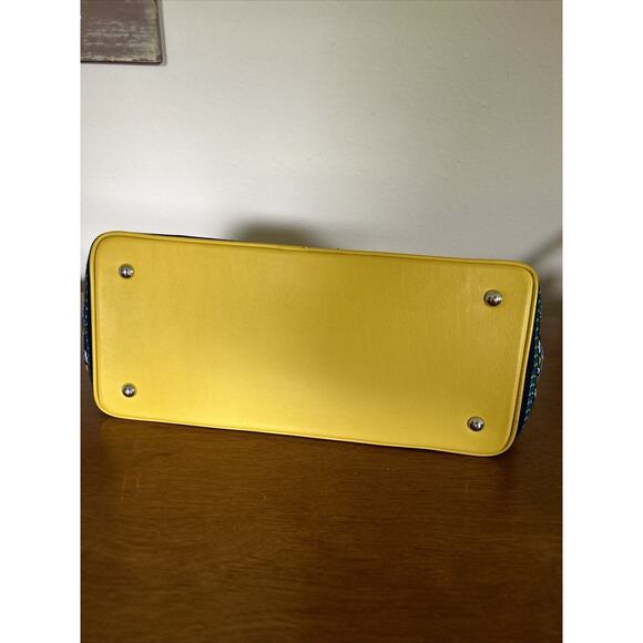 Vera Bradly Blue Purple Yellow Square Clasp Short Handle Purse. - Picture 8 of 14